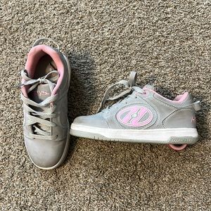 Heelys- Voyager shoes